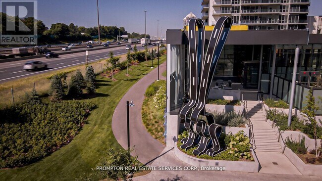 Building Photo - 85 McMahon Dr
