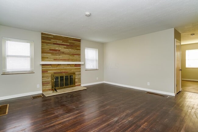 Foto del edificio - 1646 Oakwood Ave