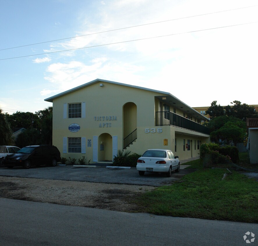 Foto principal - 536 NE 1st Ave