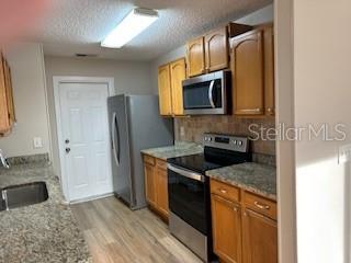 Foto del edificio - 2023 Green Juniper Ln