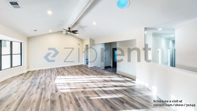 Building Photo - 2120 Wychwood Dr
