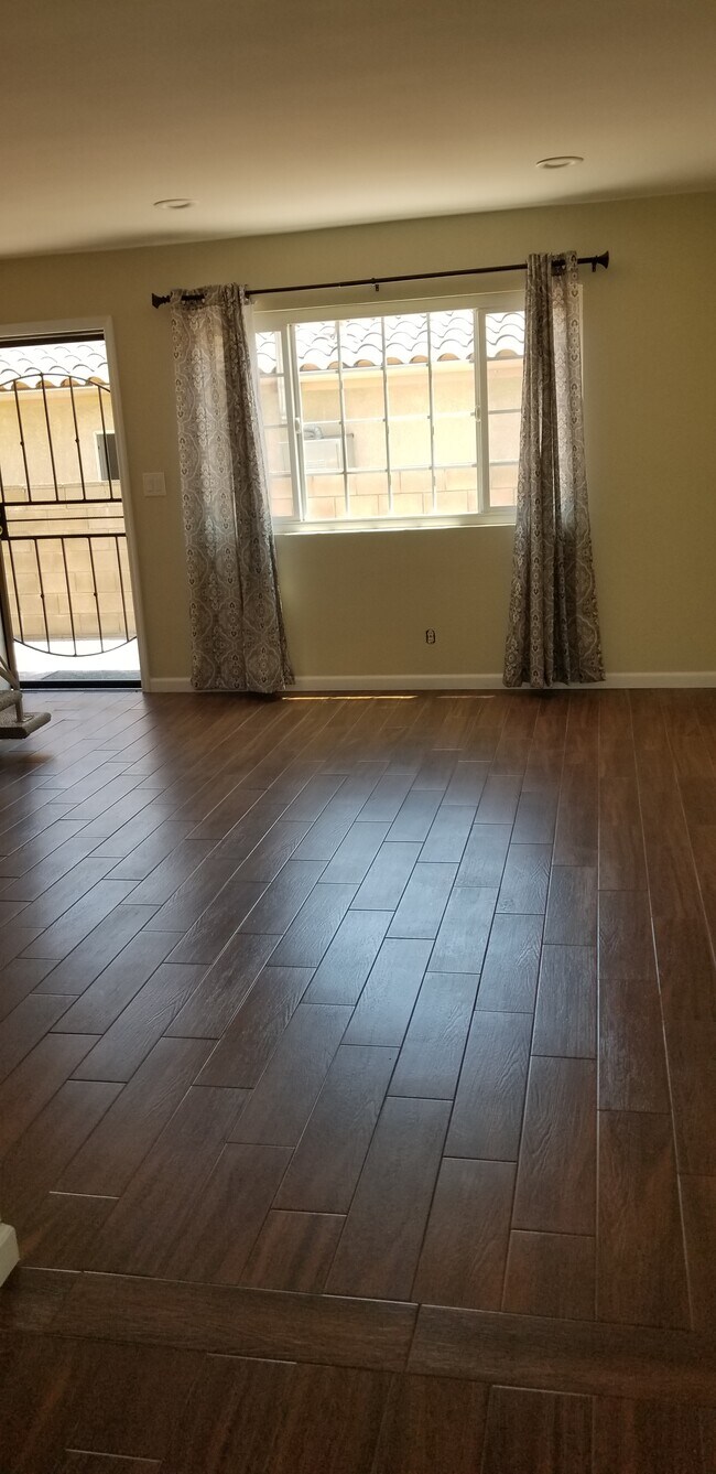 Foto del edificio - 4364 W 133rd St