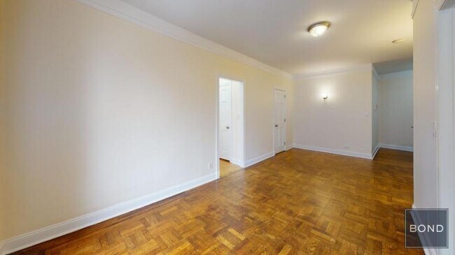 Building Photo - 2 bedroom in NEW YORK NY 10014