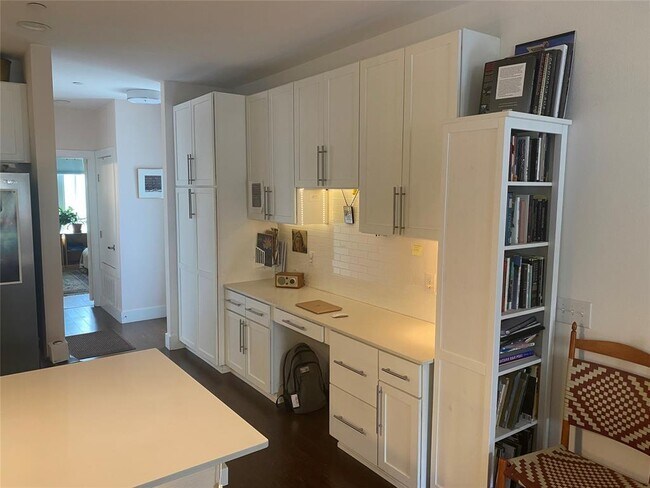Foto del edificio - 2801 Dulce Ln
