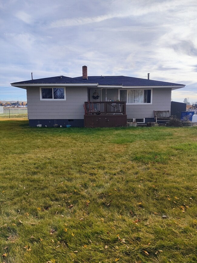 Building Photo - 1707 Baker Ln