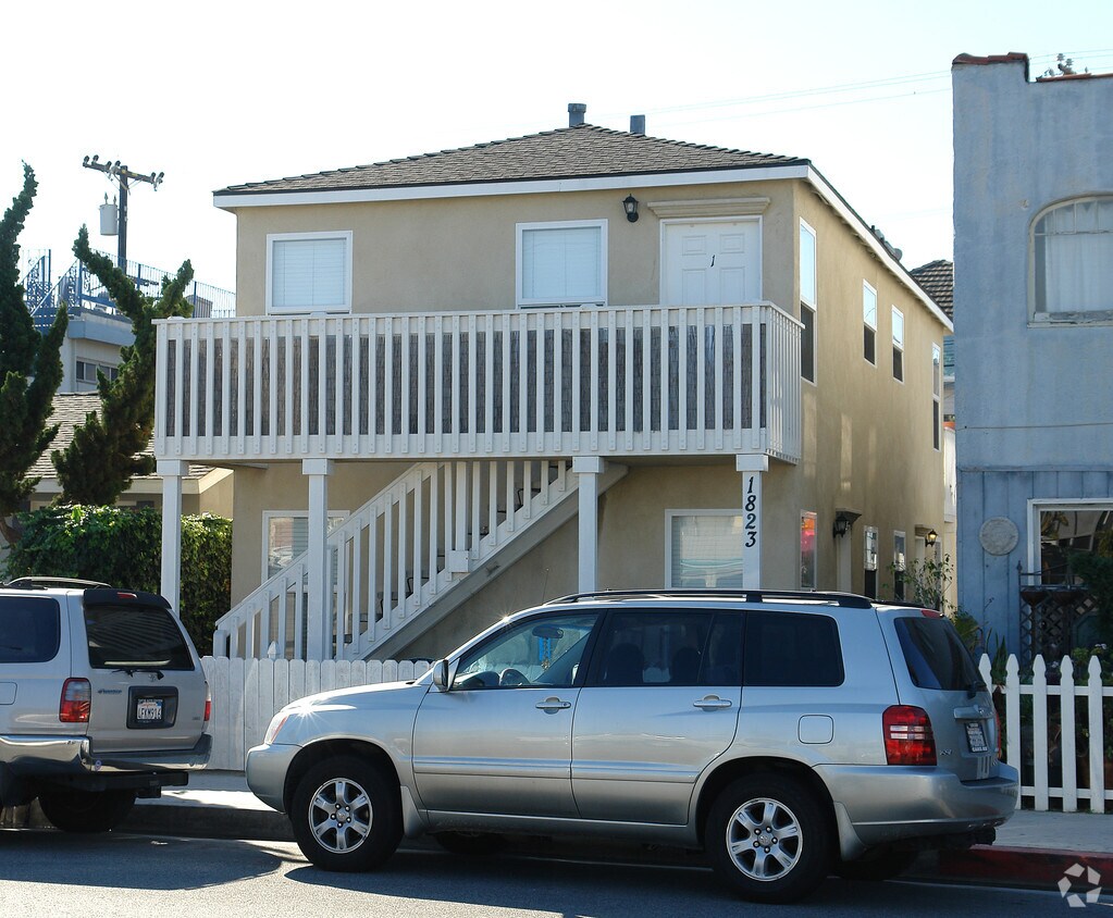 Foto principal - 1823 W Balboa Blvd