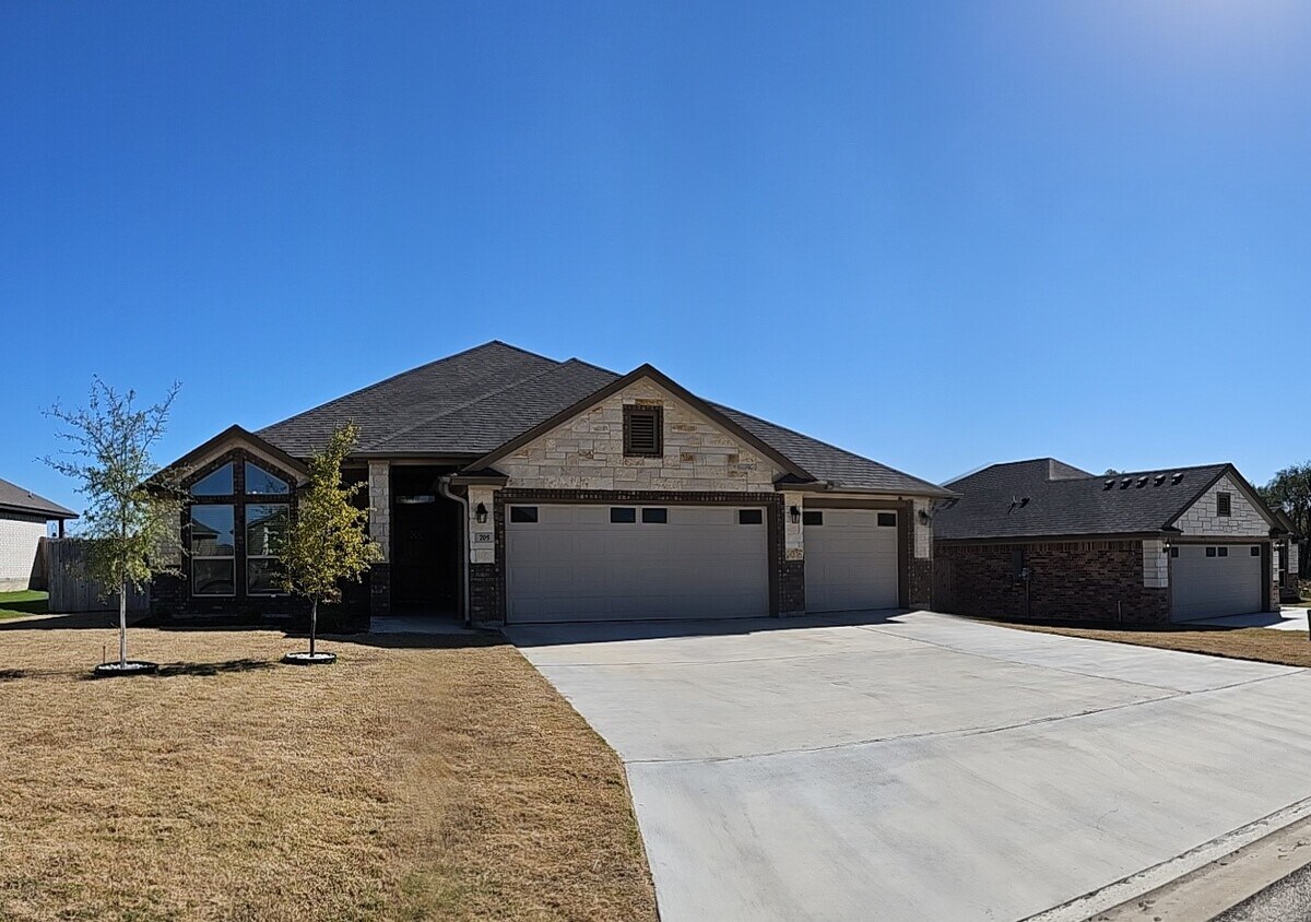 705 Willow Dr, Troy, TX 76579 House Rental in Troy, TX
