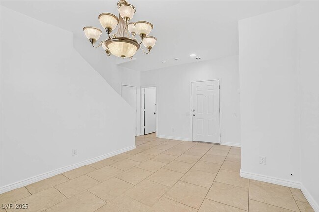 Foto del edificio - 2872 Strathallan Ave