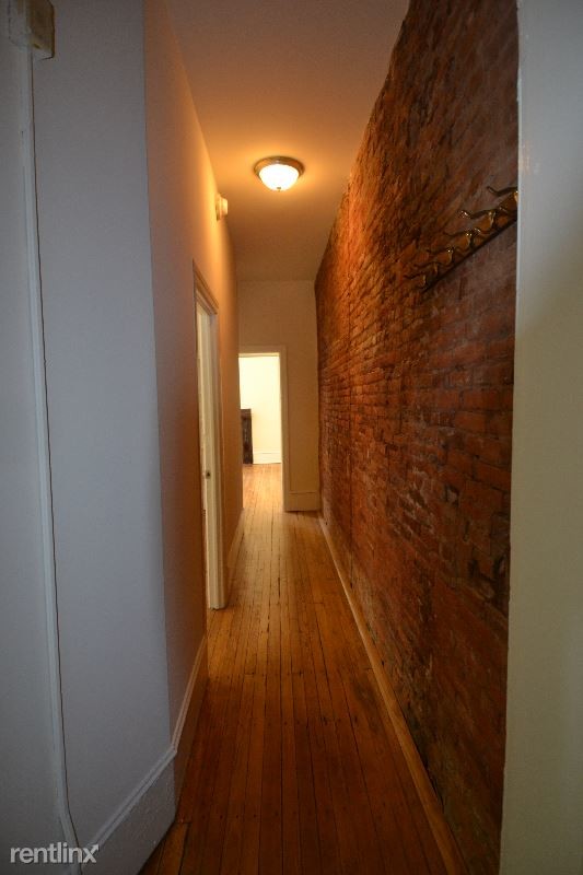 Building Photo - 416 S 16th St