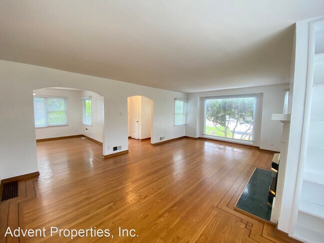 Building Photo - 3 br, 2 bath House - 924 Colusa Ave