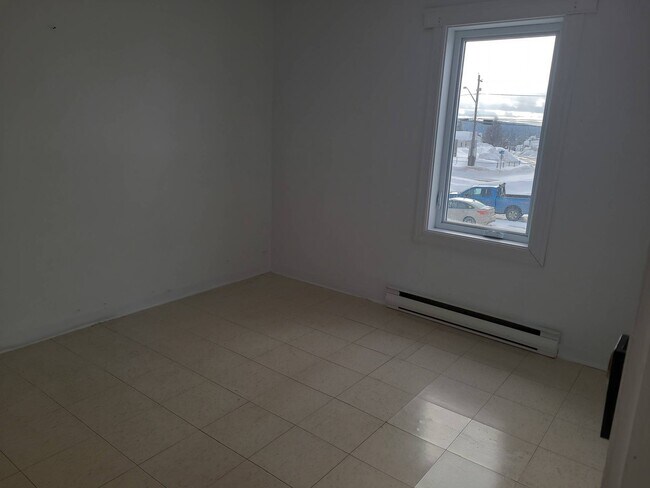 Photo du bâtiment - 1-141 Rue St Antoine