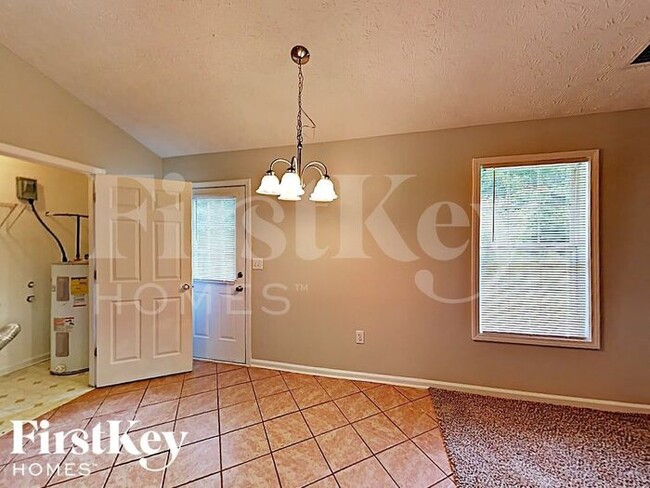 Building Photo - 40 Meeler Dr