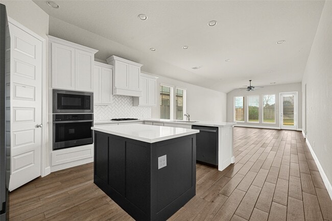 Building Photo - 19831 Palomino Pr Trl