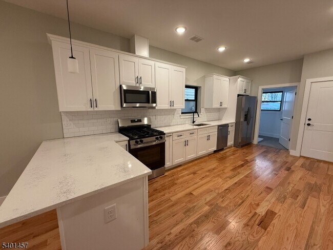 Foto del edificio - 76 Barbara St