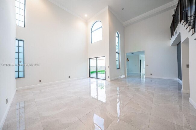 Building Photo - 23299 Mirabella Cir N