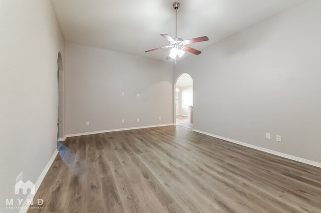 Building Photo - 506 Appaloosa Dr