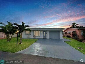 Building Photo - 4510 NW 49th Dr