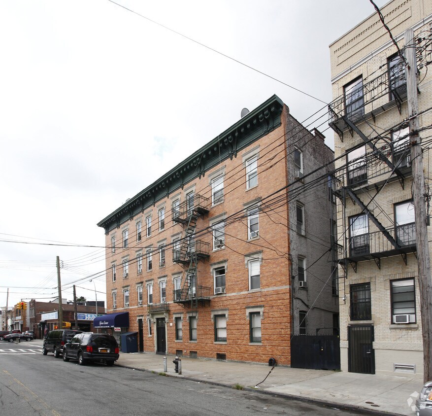 Foto del edificio - 10-15 36th Ave