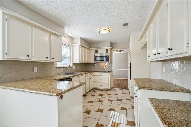 Foto del edificio - 13603 Woodchester Dr