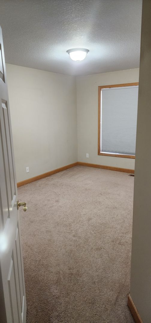 Foto del edificio - Beautiful 3 bedroom 3 bath End Unit Townhouse