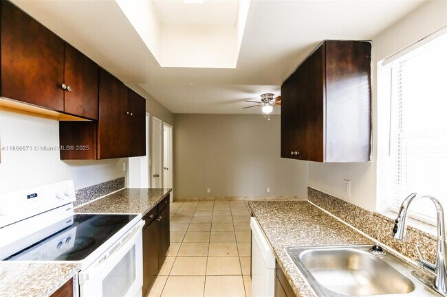 Building Photo - 6621 Pebble Beach