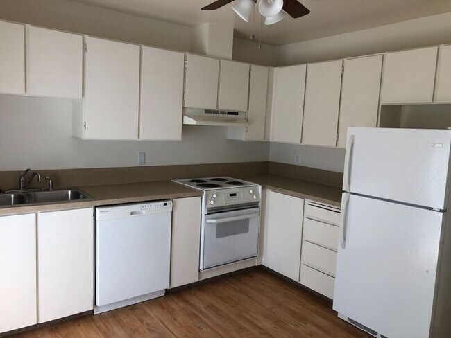 Foto del edificio - 13437 SE Stark St