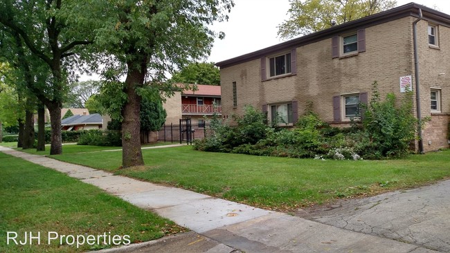 Building Photo - 4550 N 48th St