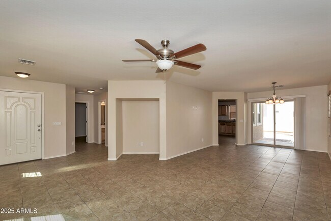 Building Photo - 2250 S Ponderosa Dr