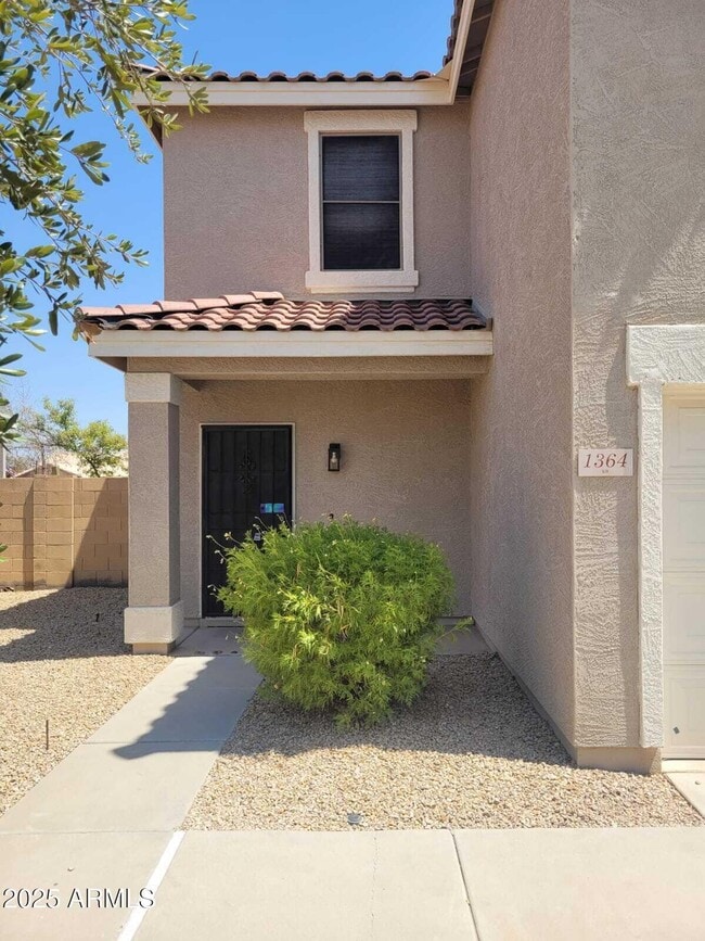 Building Photo - 1364 S Wagon Wheel Ct