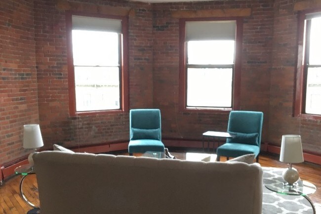 Foto del edificio - 781 Tremont St