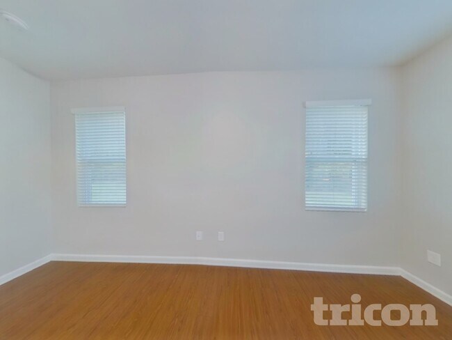 Building Photo - 2034 Aragon Lane