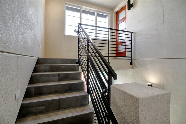 Building Photo - 16023 Bartlett Ct