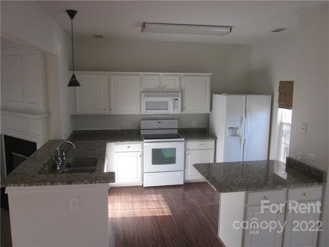 Building Photo - 6651 Rothchild Dr