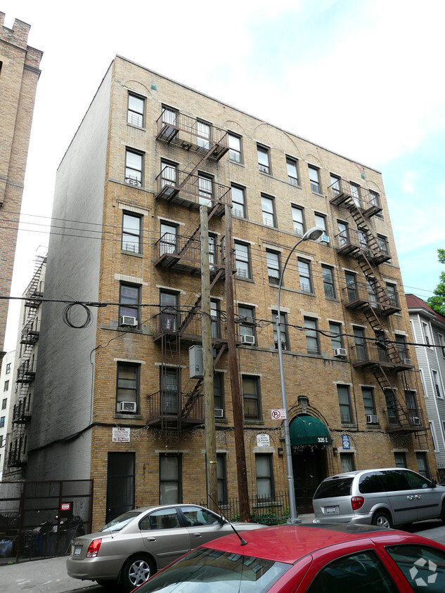 326 E 201st St, Bronx, NY 10458 - Apartments in Bronx, NY | Apartments.com