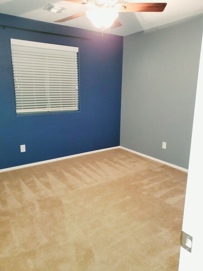 Foto del edificio - Power Ranch 3 Bedroom for Rent.