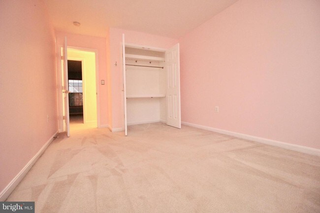 Foto del edificio - 816 Bonnie Ridge Dr NE