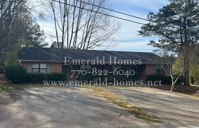 Primary Photo - Renovated 2 bedroom 2 bath duplex in Snell...