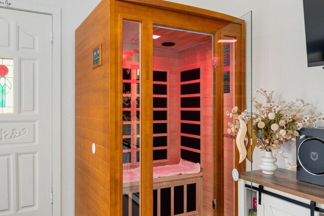 Foto del edificio - 5924 18th Ave SW