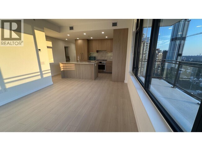 Photo du bâtiment - 626-2626 Claremont St