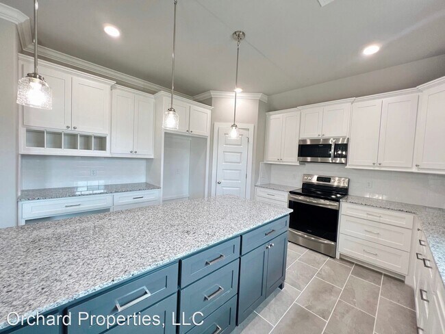 Building Photo - 3 br, 2 bath House - 941 Madden St.