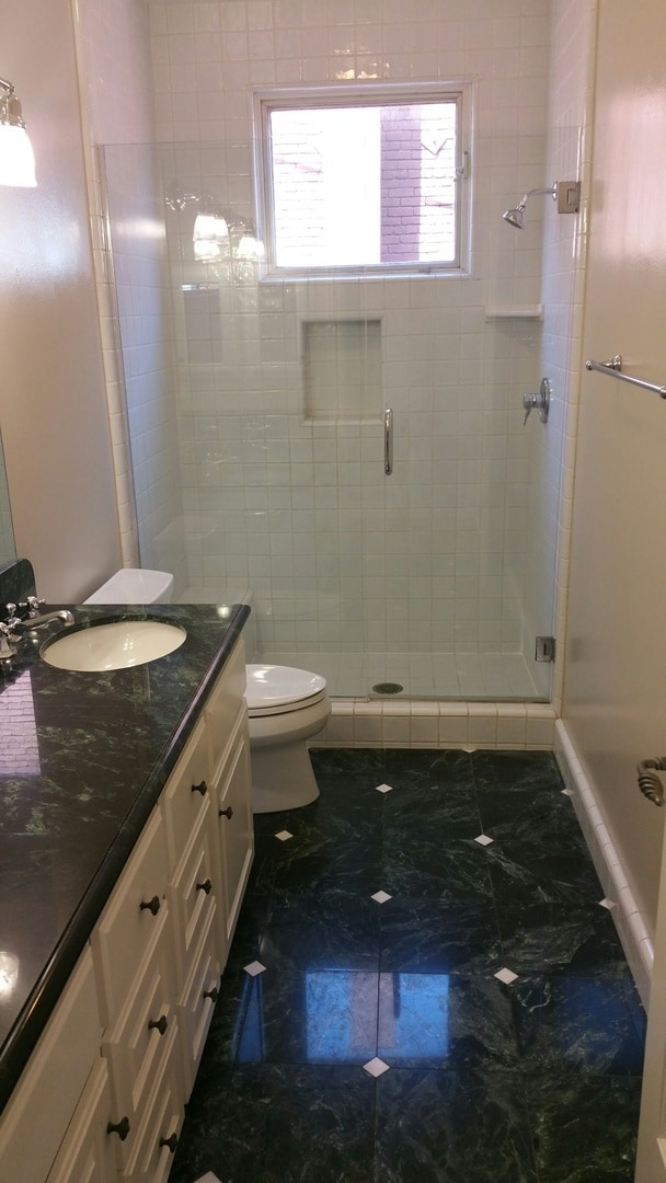 Building Photo - East Main Street