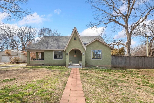 Foto del edificio - 302 S Shiloh St