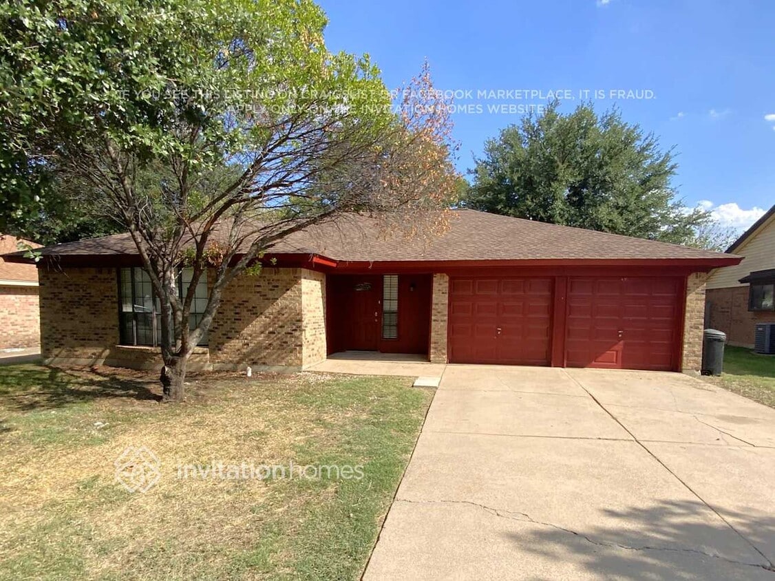 Foto principal - 717 Lynne Ln