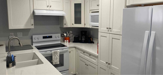 Foto del edificio - 4667 Ocean Blvd