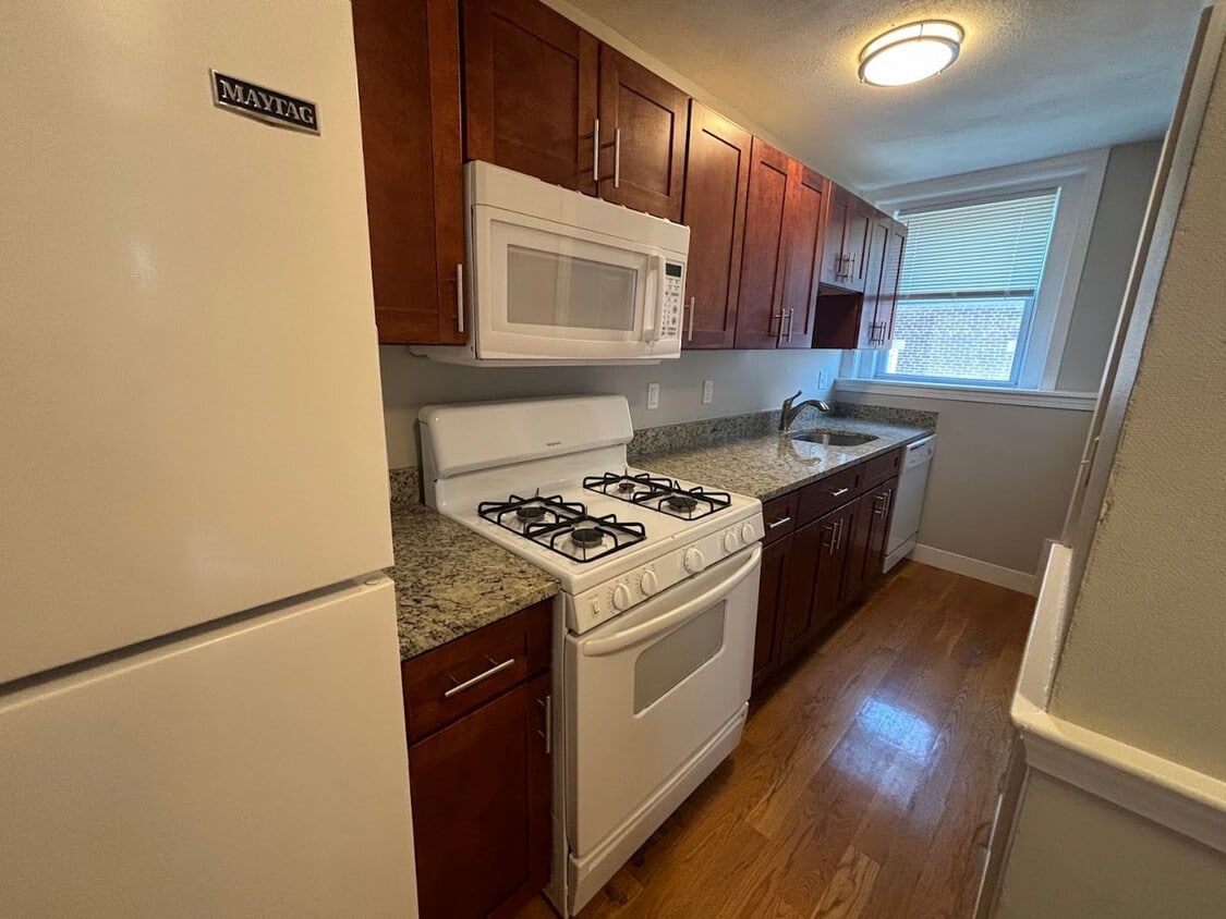 Primary Photo - 260 Washington Apartments – Modern Living ...