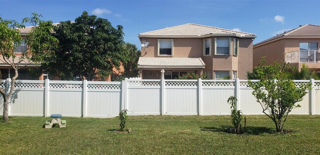 Foto del edificio - Running Oak Lane, Royal Palm Beach, FL 334...