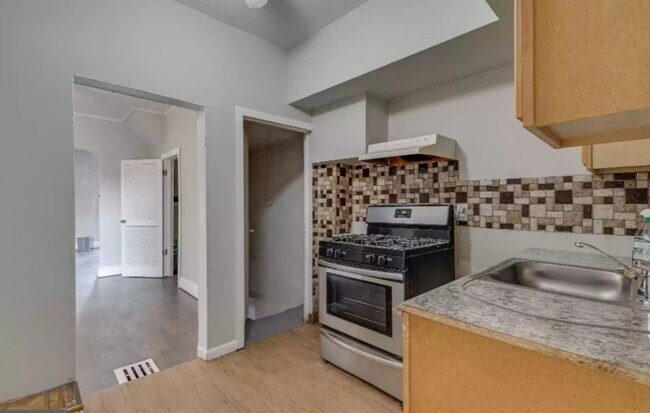 Kitchen area - 345 N Salford St