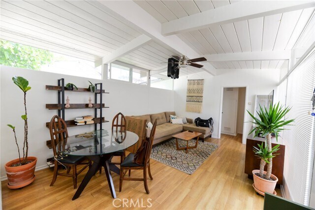 Foto del edificio - 139 W Canada