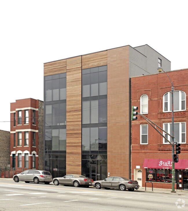 Building Photo - 622 N Ashland Ave