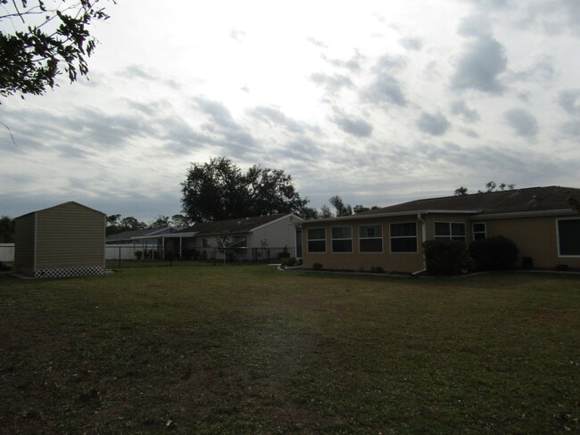 Foto del edificio - 4596 Tollefson Ave